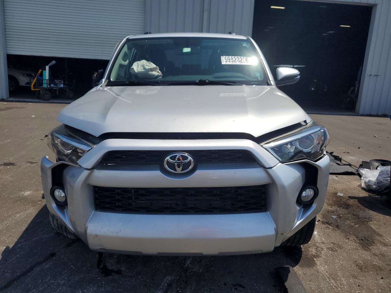 2019 Toyota 4Runner Sr5 Premium - Image 5