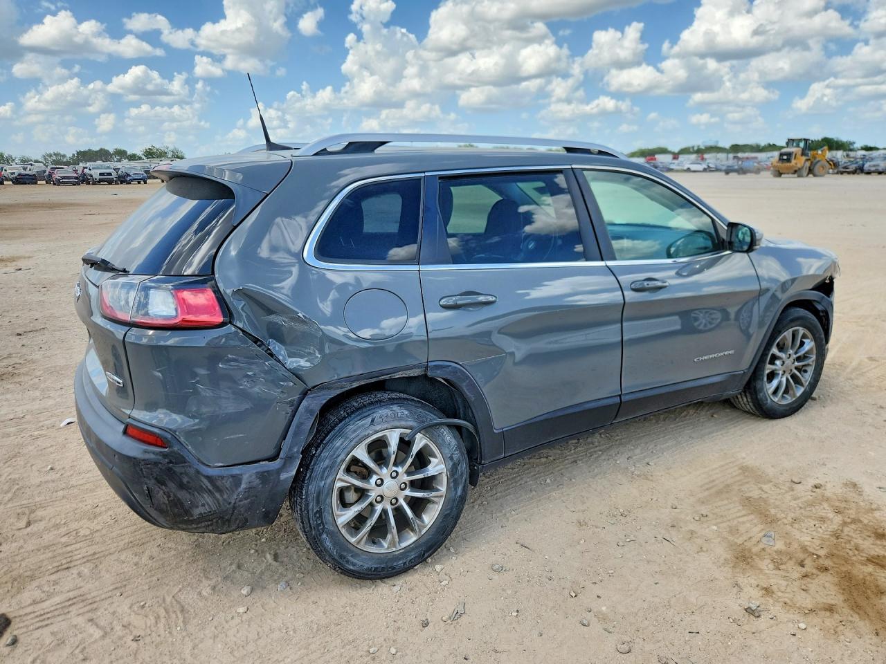 2019 Jeep Cherokee Latitude Plus - Фото 3