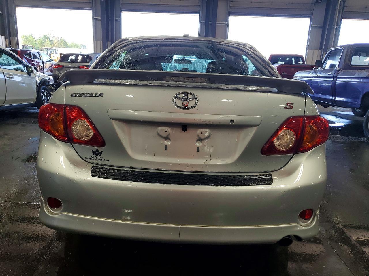 2010 Toyota Corolla S - Фото 6