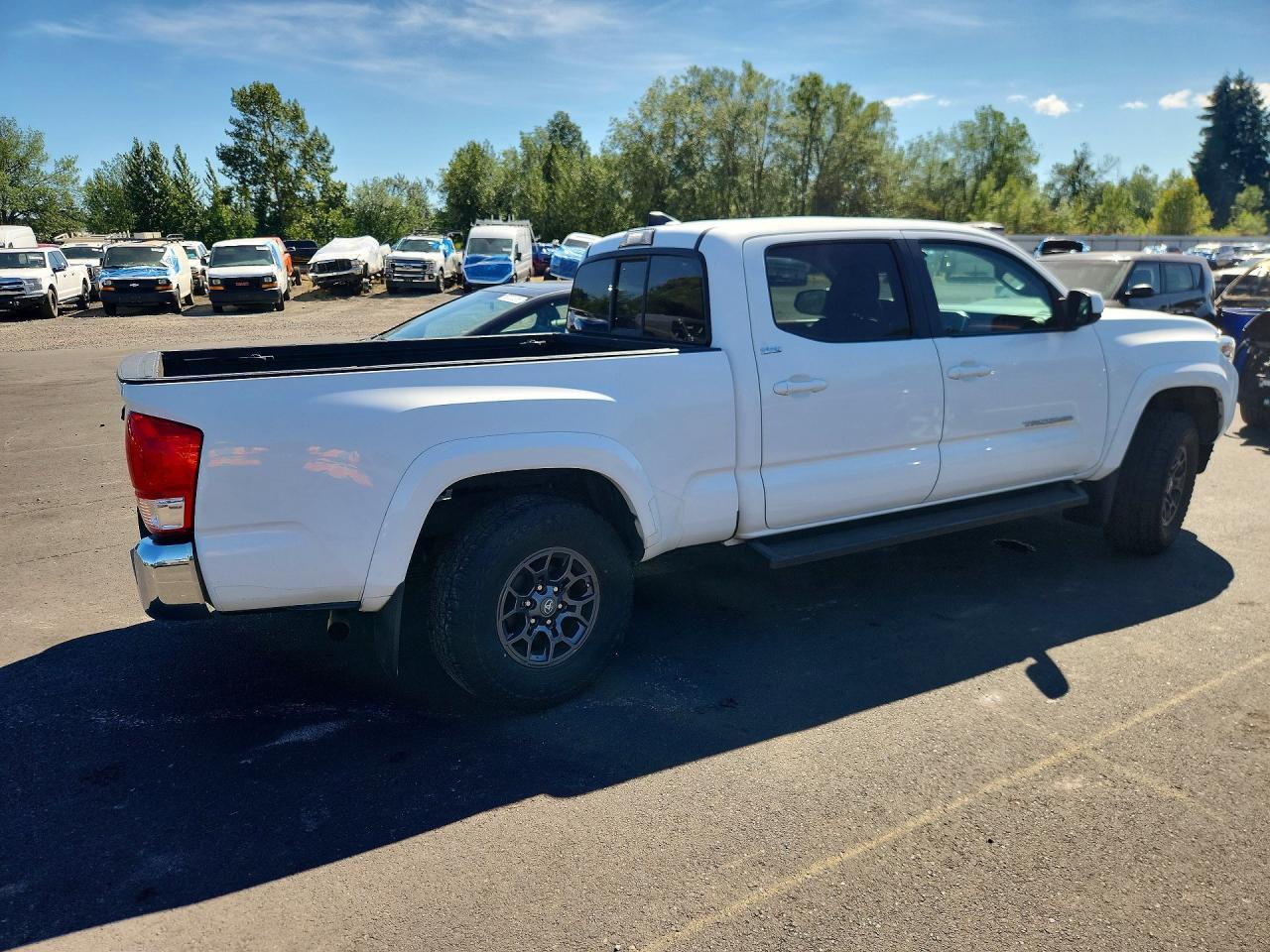 2017 Toyota Tacoma Sr5 V6 - Фото 3