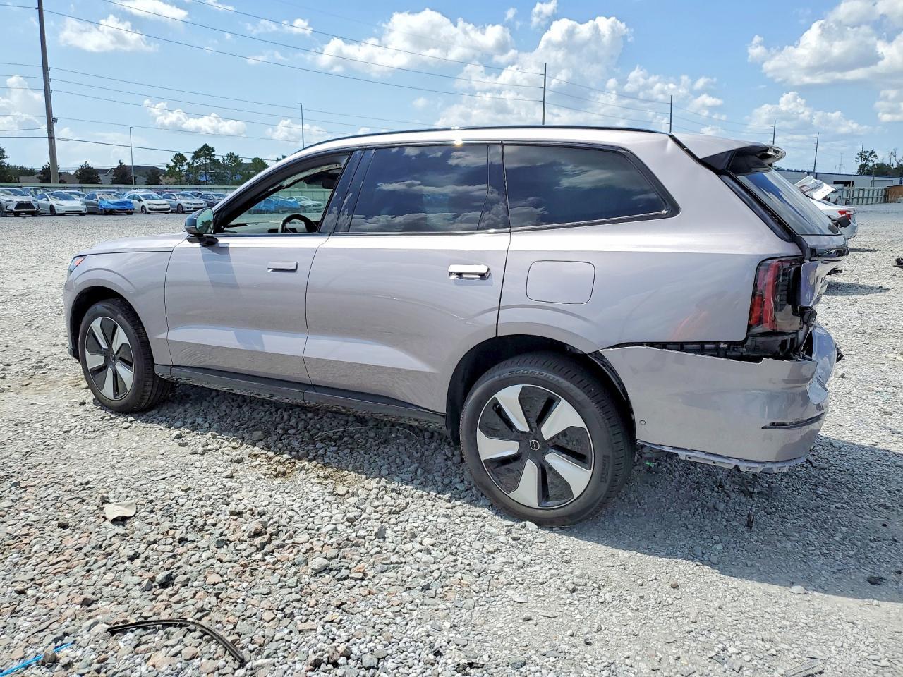 2026 Volvo Ex90 Plus - Image 2