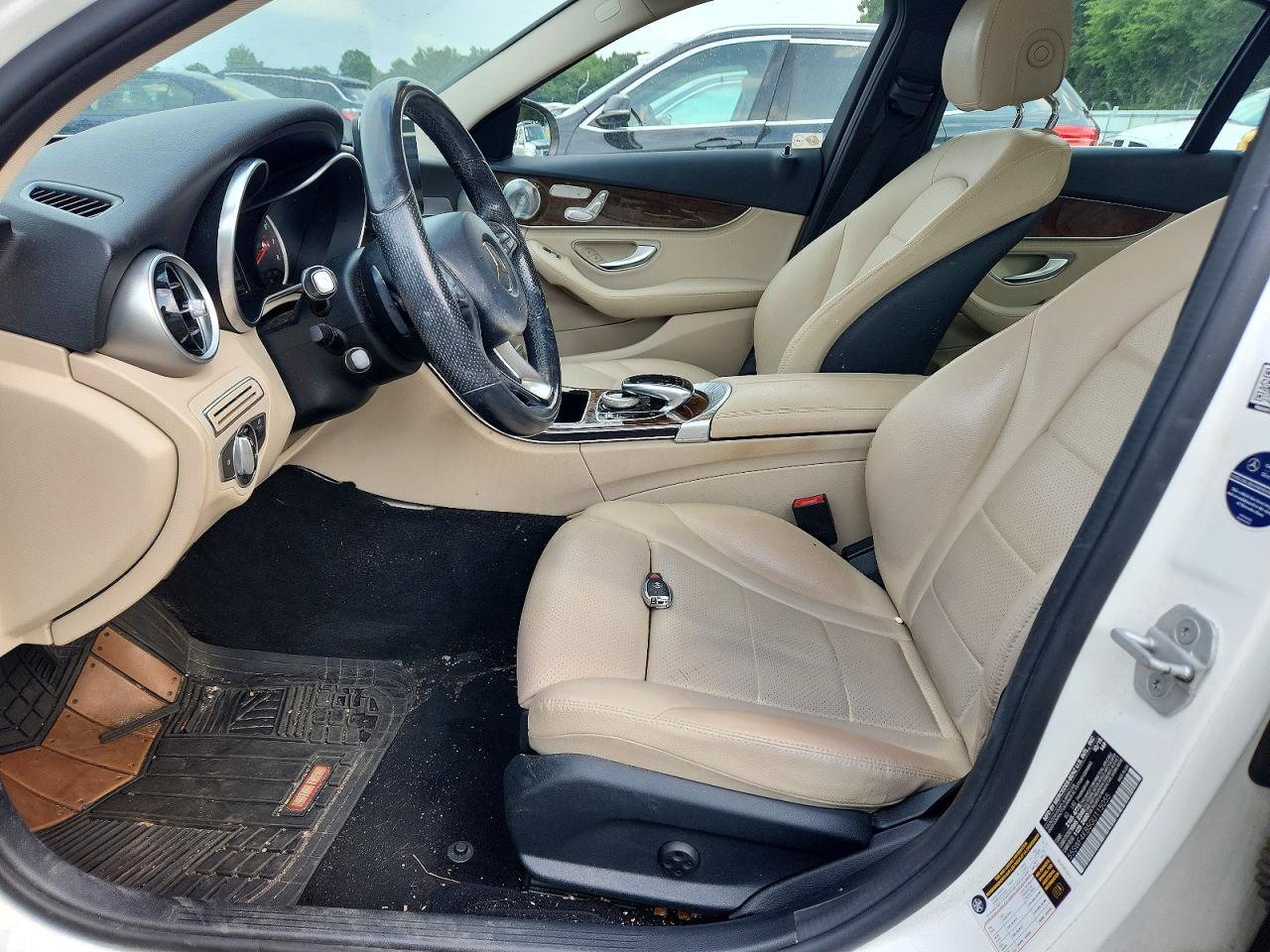2016 Mercedes-Benz C 300 4Matic - Image 7