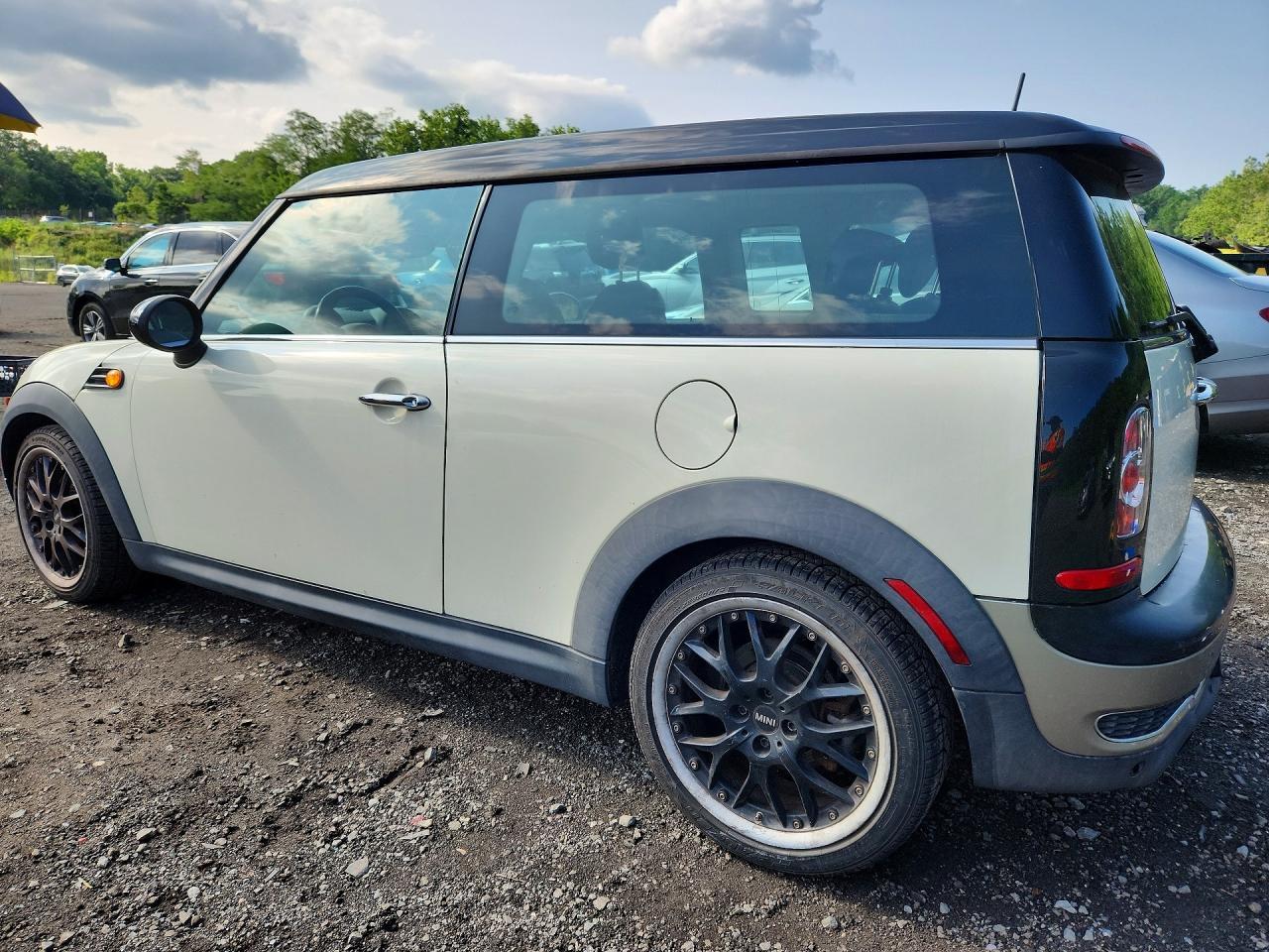 2011 Mini Cooper Clubman - Фото 2