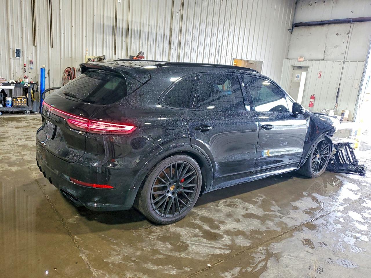 2021 Porsche Cayenne Gts - Фото 3