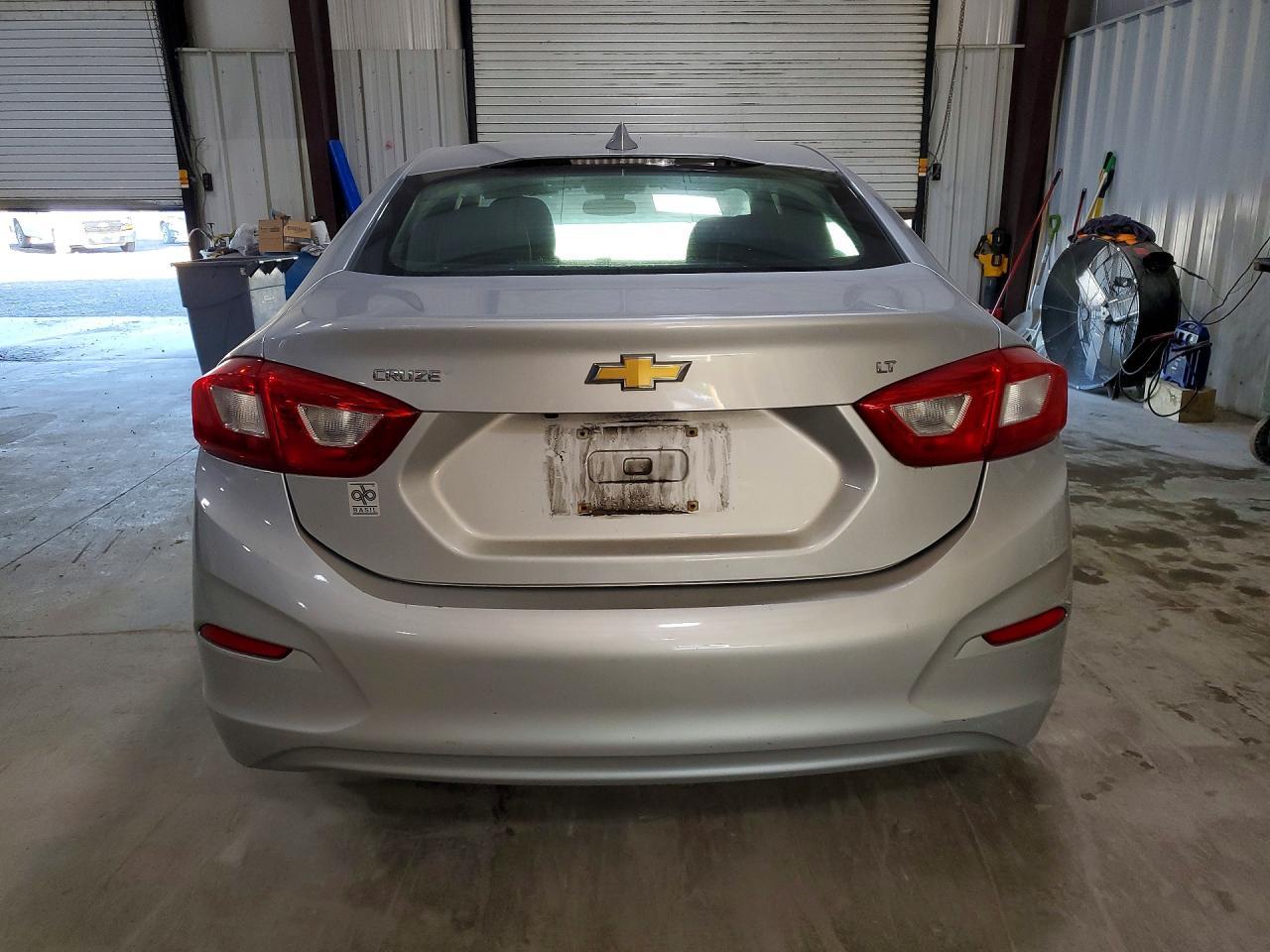 2017 Chevrolet Cruze Lt - Фото 6