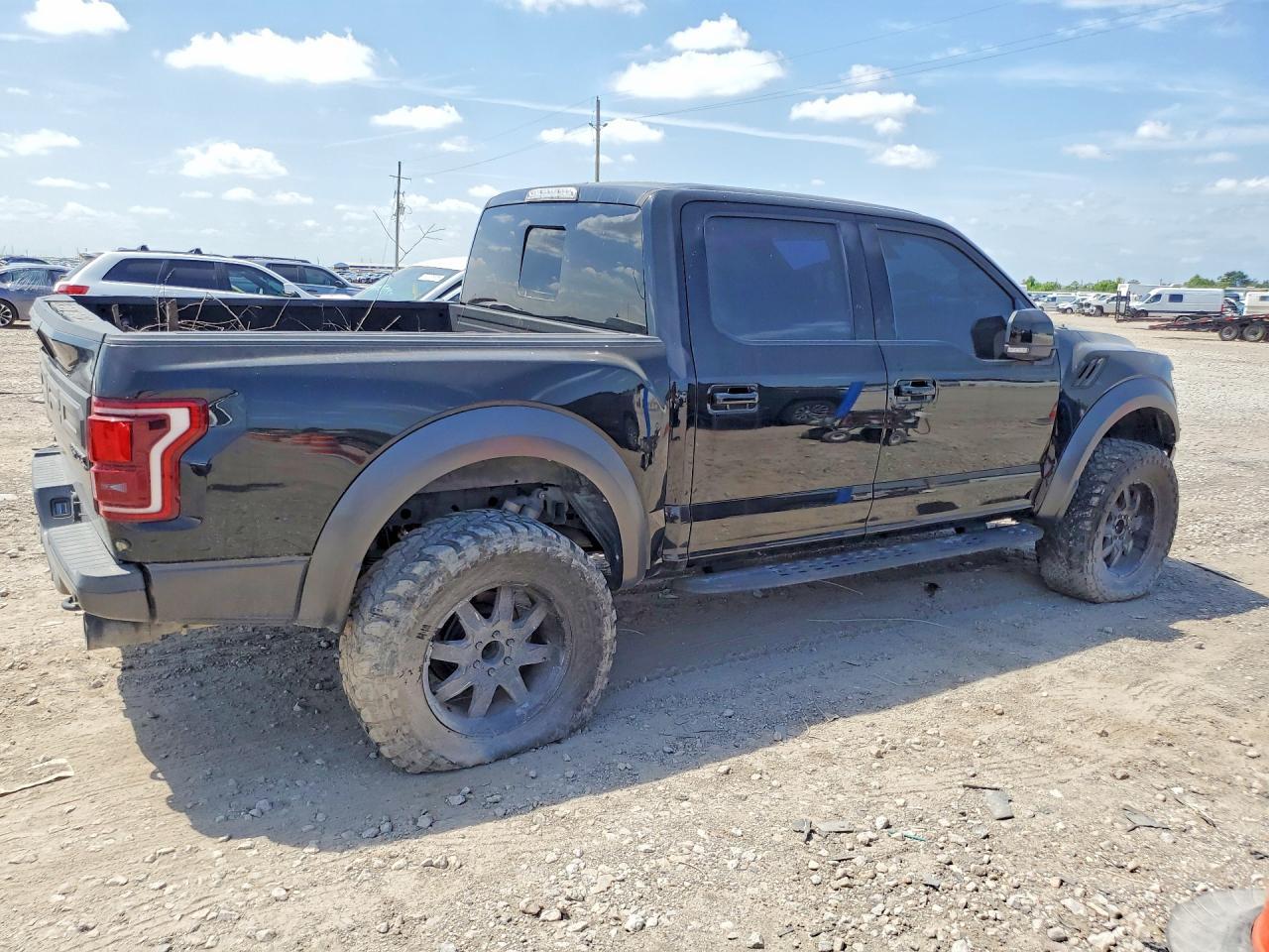 2018 Ford F150 Raptor - Фото 3