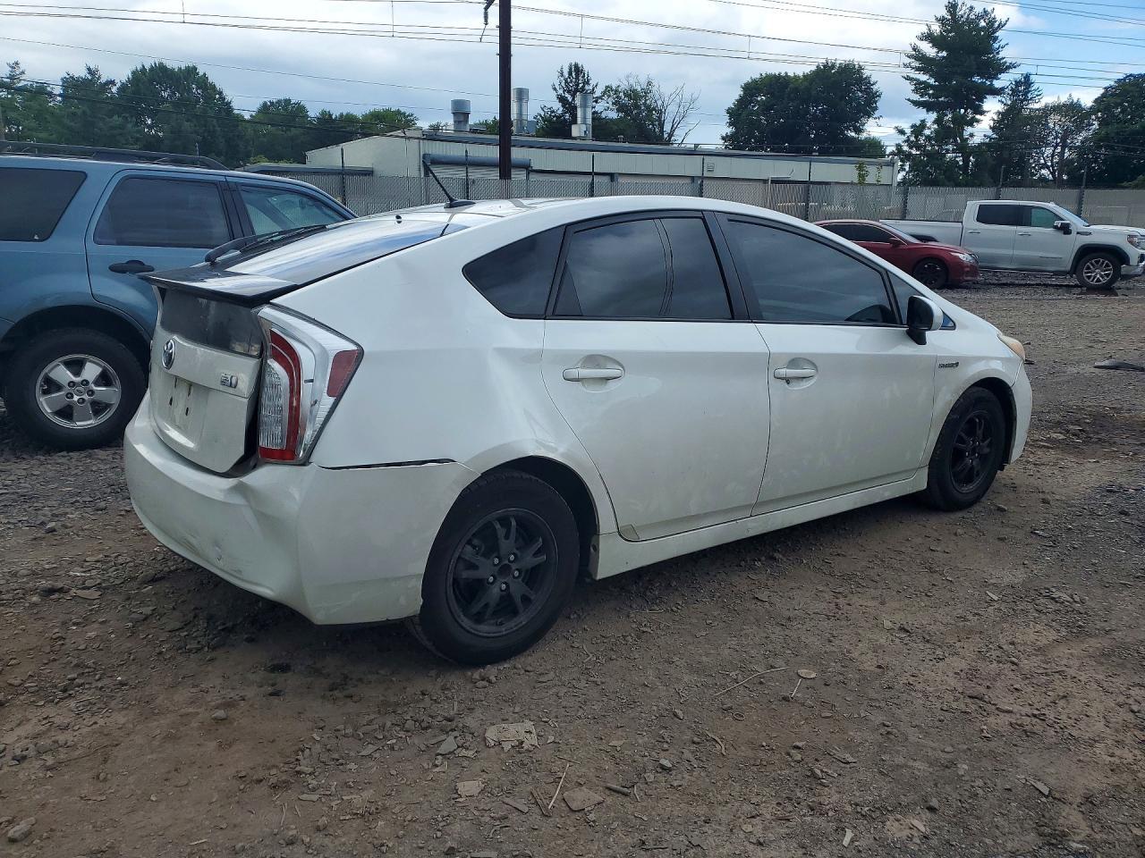 2013 Toyota Prius Persona Series Se - Фото 3