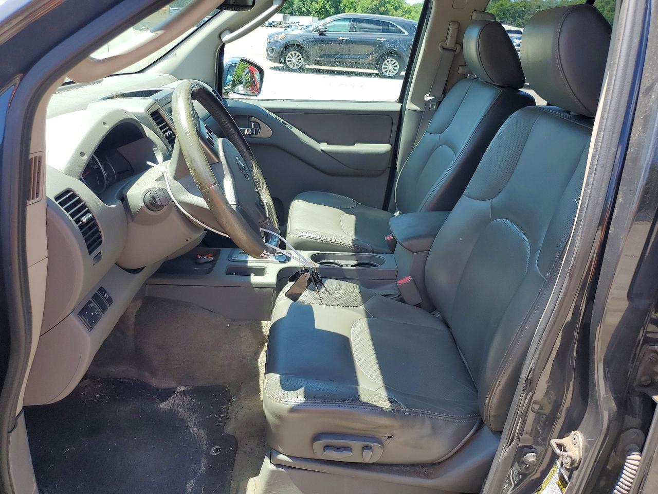 2011 Nissan Frontier S - Фото 7