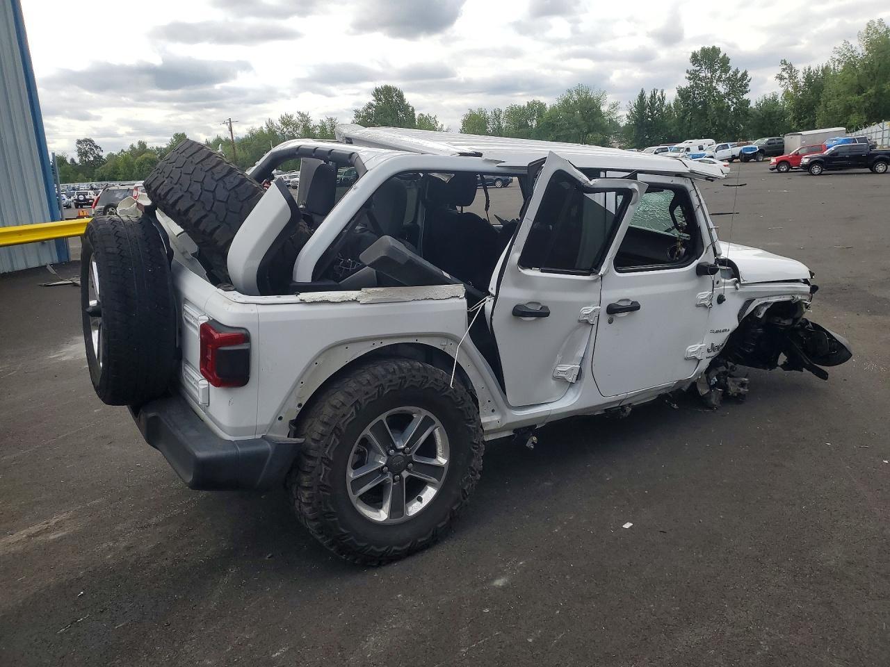 2018 Jeep Wrangler Unlimited Sahara - Image 3