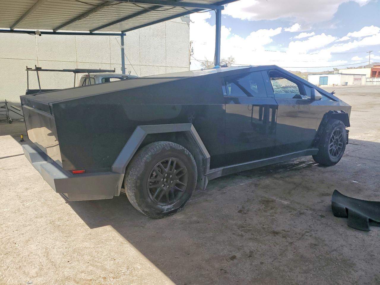 2025 Tesla Cybertruck - Фото 3
