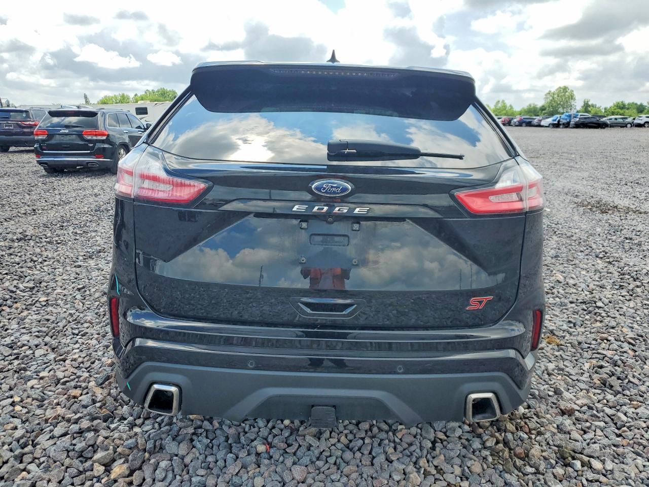 2021 Ford Edge St - Image 6