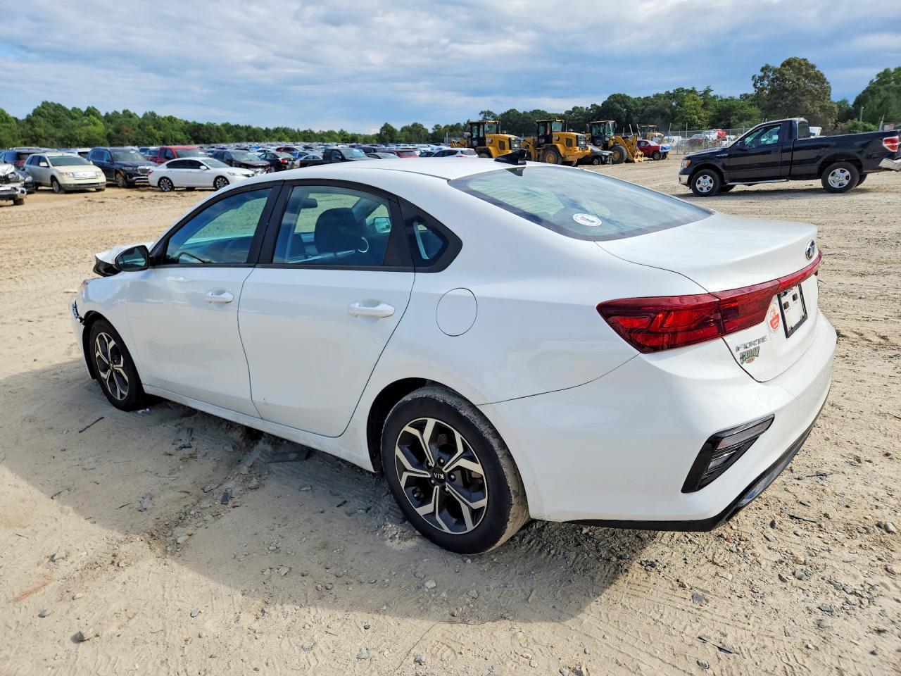 2020 Kia Forte Lxs - Image 2