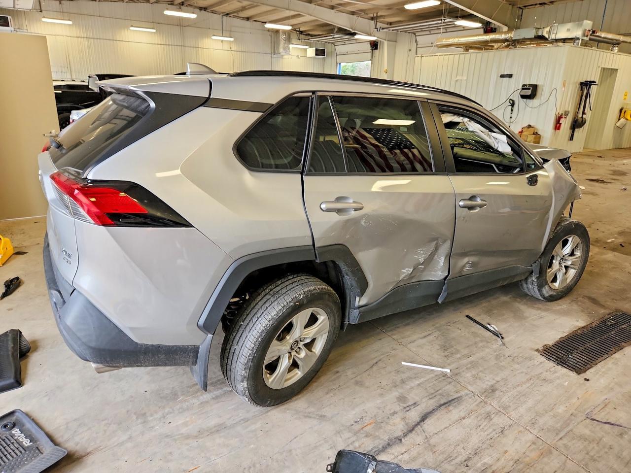 2019 Toyota Rav4 Xle - Фото 3