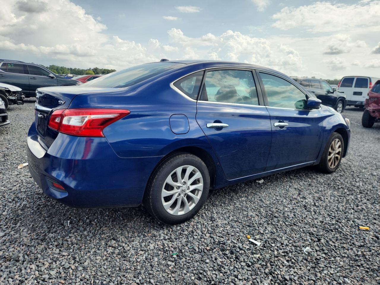 2019 Nissan Sentra Sv - Фото 3