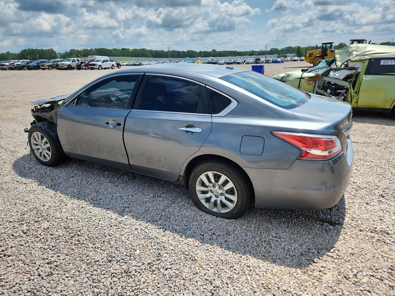 2015 Nissan Altima 2.5 S - Фото 2