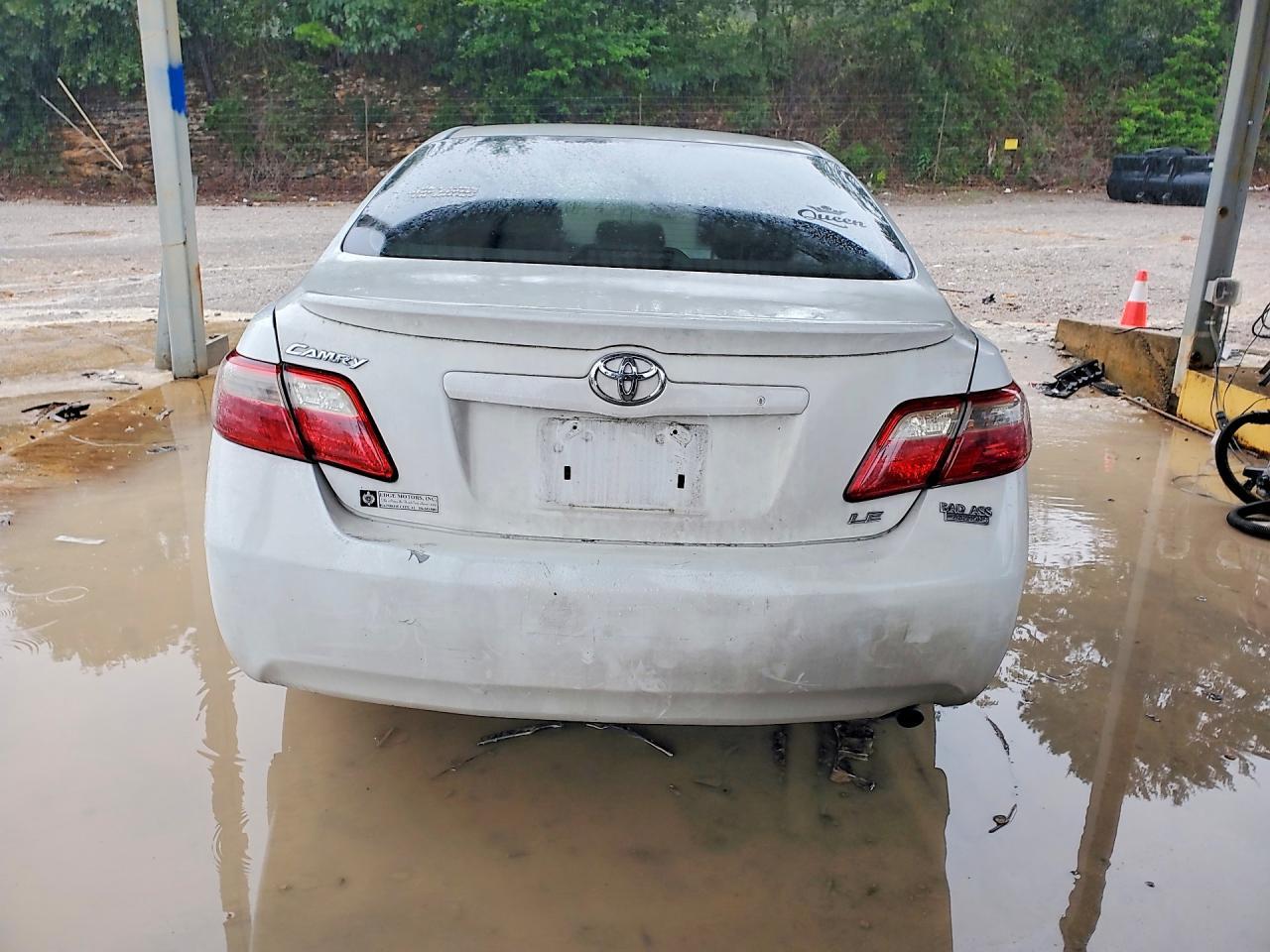 2009 Toyota Camry Le - Фото 6