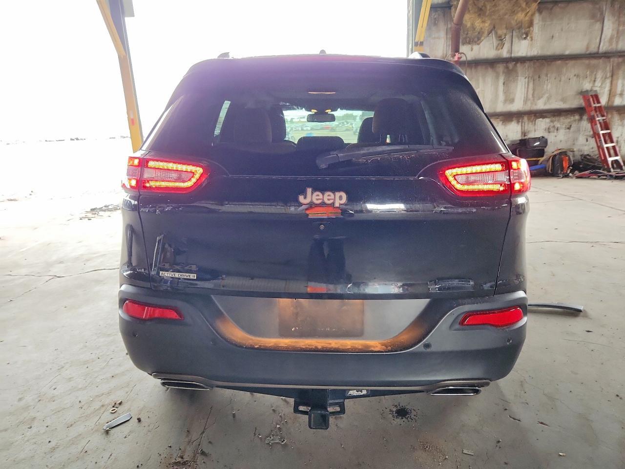 2017 Jeep Cherokee - Image 6
