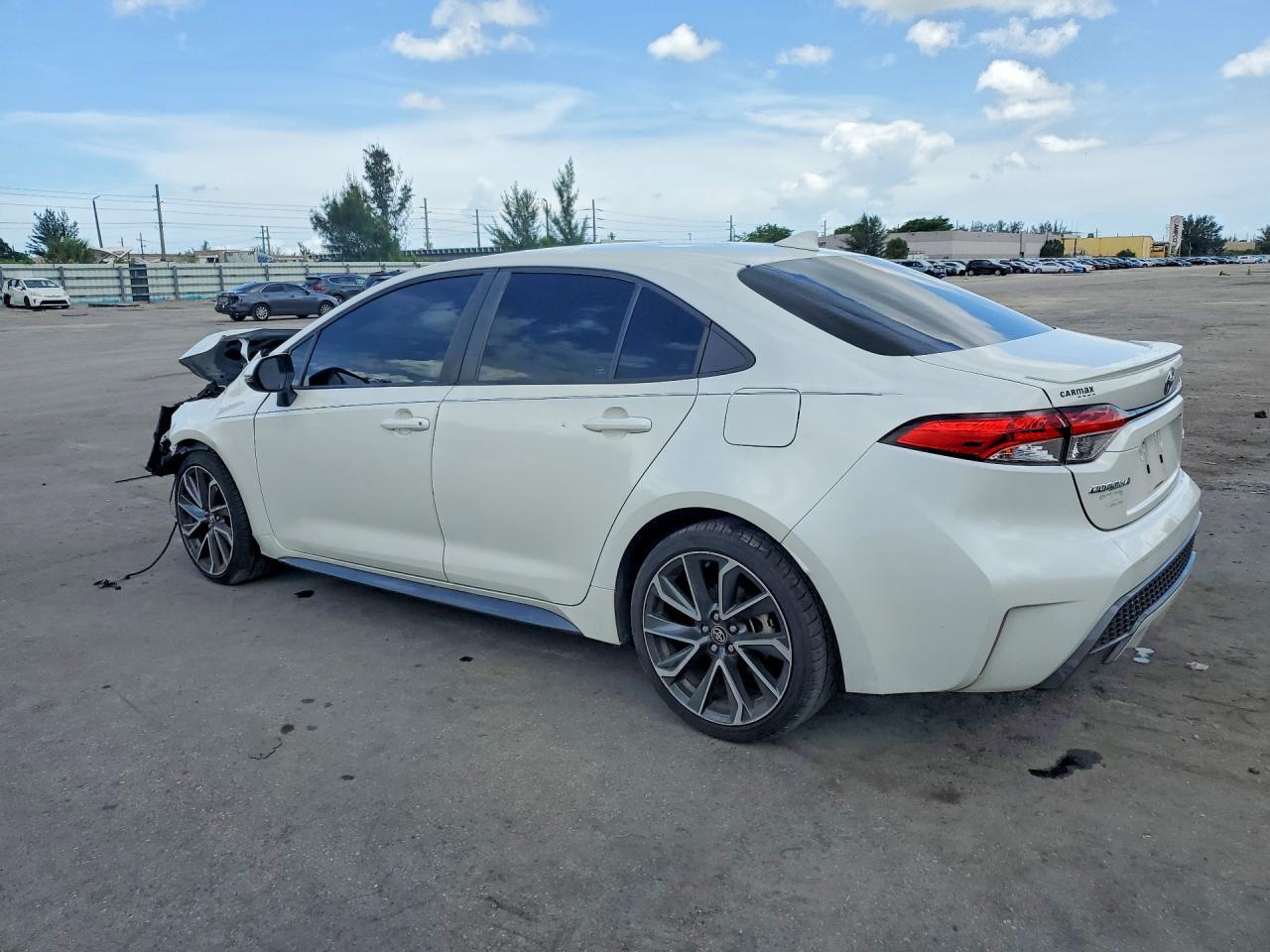 2020 Toyota Corolla Se - Фото 2