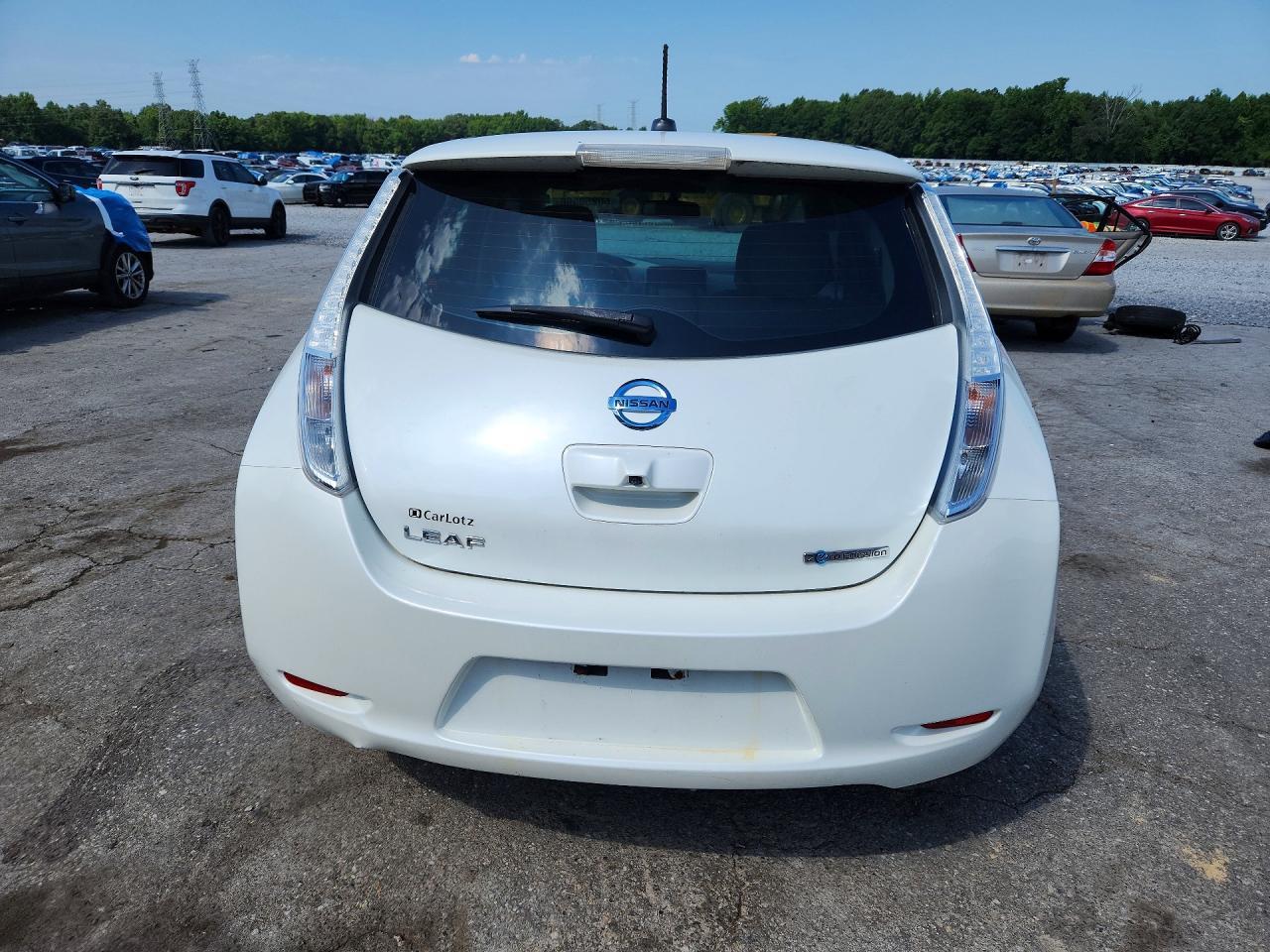 2019 Nissan Leaf S - Image 6