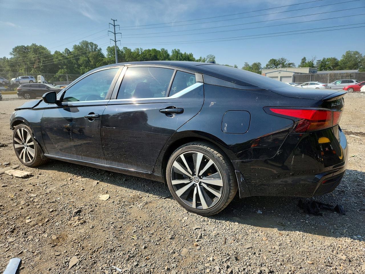 2020 Nissan Altima Sr - Фото 2