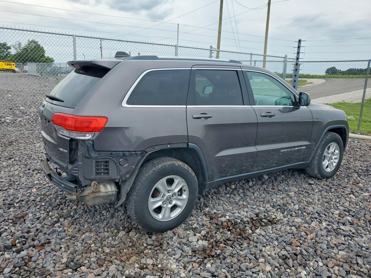 2014 Jeep Grand Cherokee Laredo - Image 3