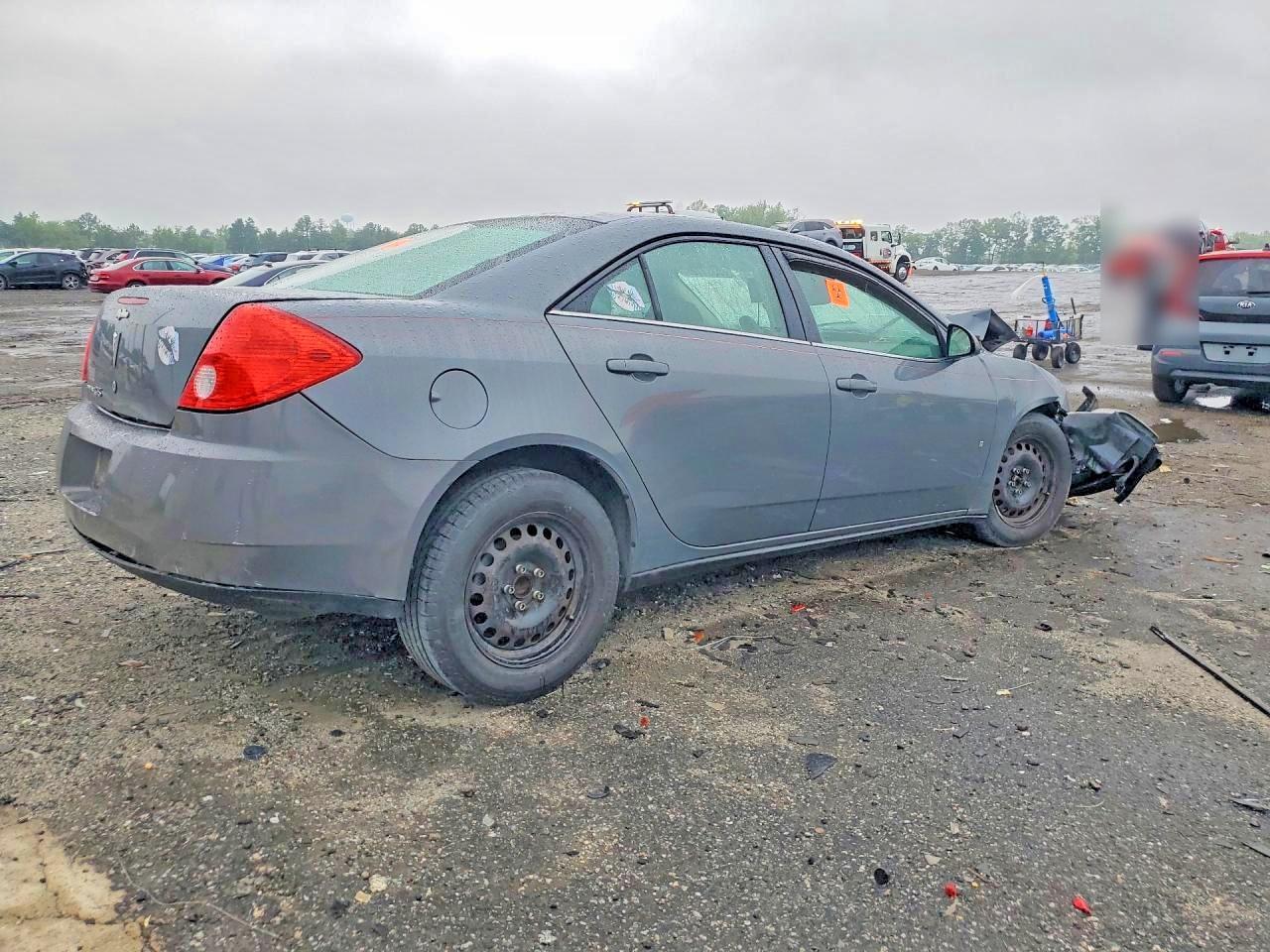 2008 Pontiac G6 Value Leader - Image 3