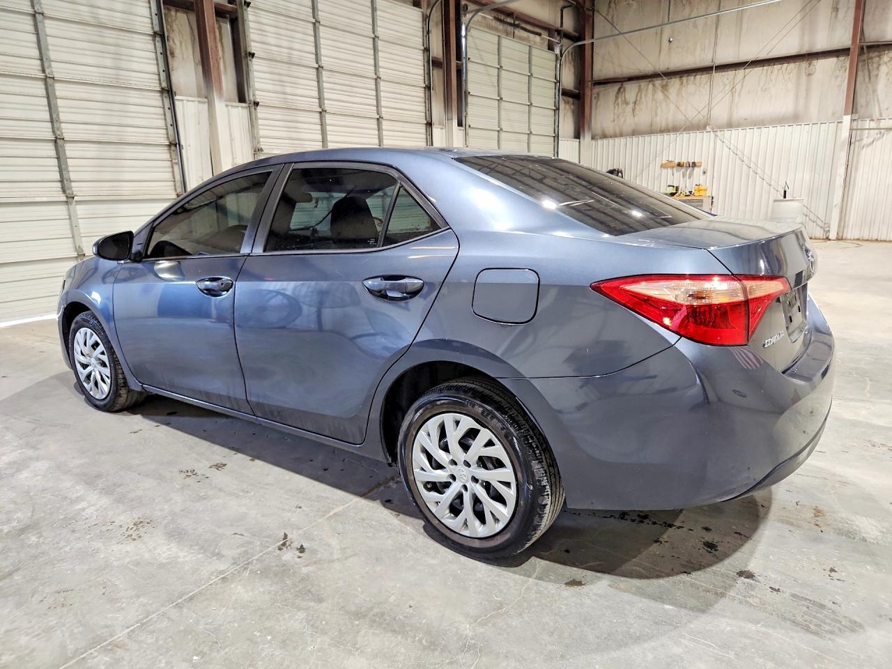 2019 Toyota Corolla Le - Фото 2