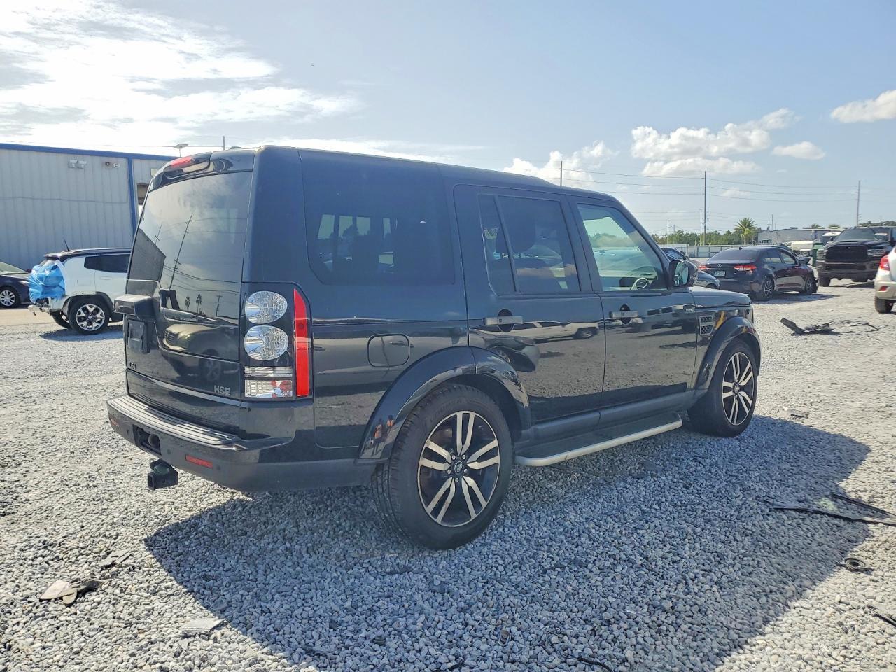 2015 Land Rover Lr4 Hse - Image 3