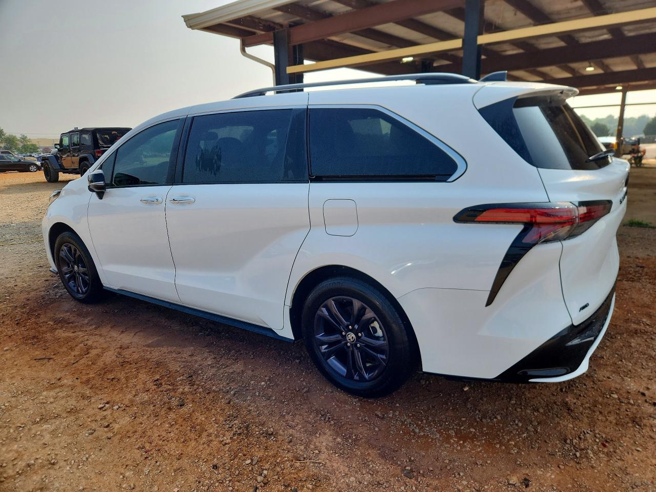 2024 Toyota Sienna Xse 7-Passenger - Фото 2