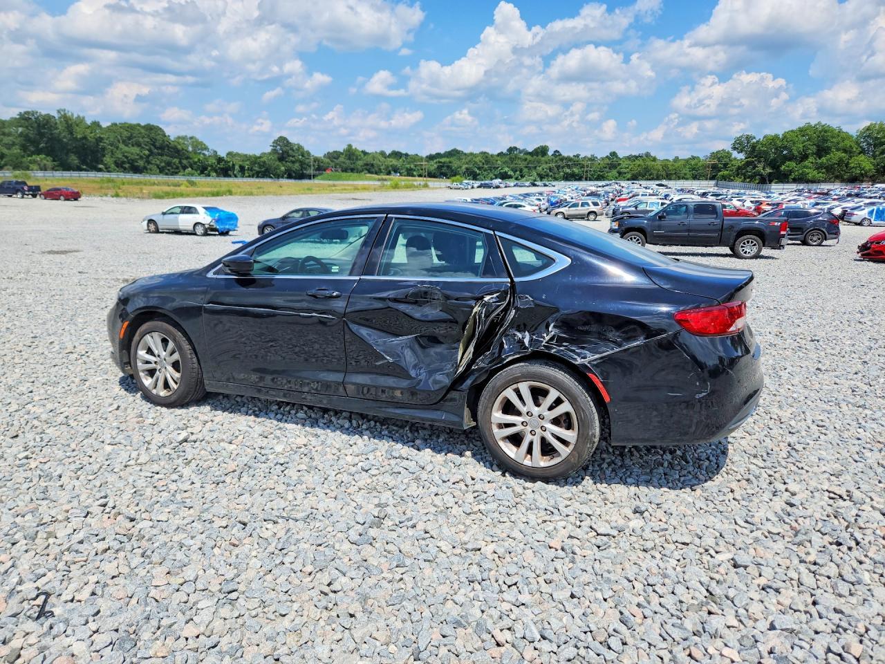 2016 Chrysler 200 Limited - Фото 2