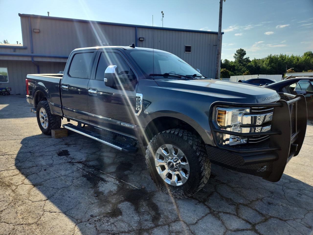 2019 Ford F250 Super Duty - Фото 4