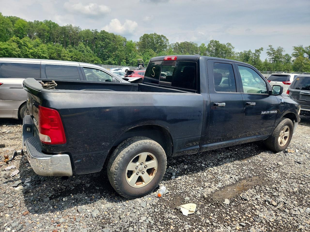 2011 Dodge Ram 1500 - Image 3