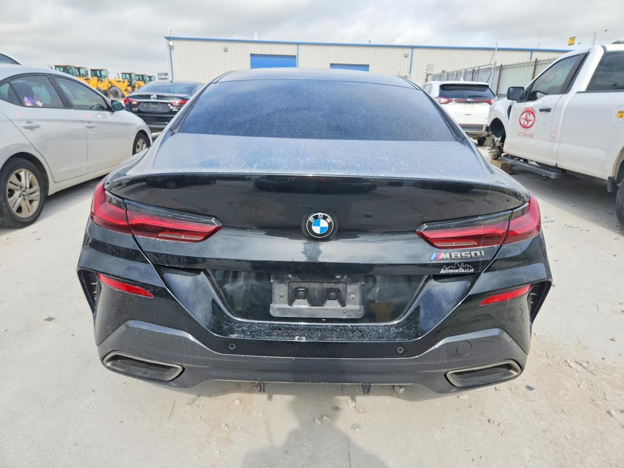 2020 BMW M850Xi - Image 6