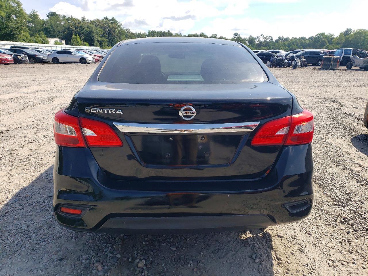 2018 Nissan Sentra S - Фото 6