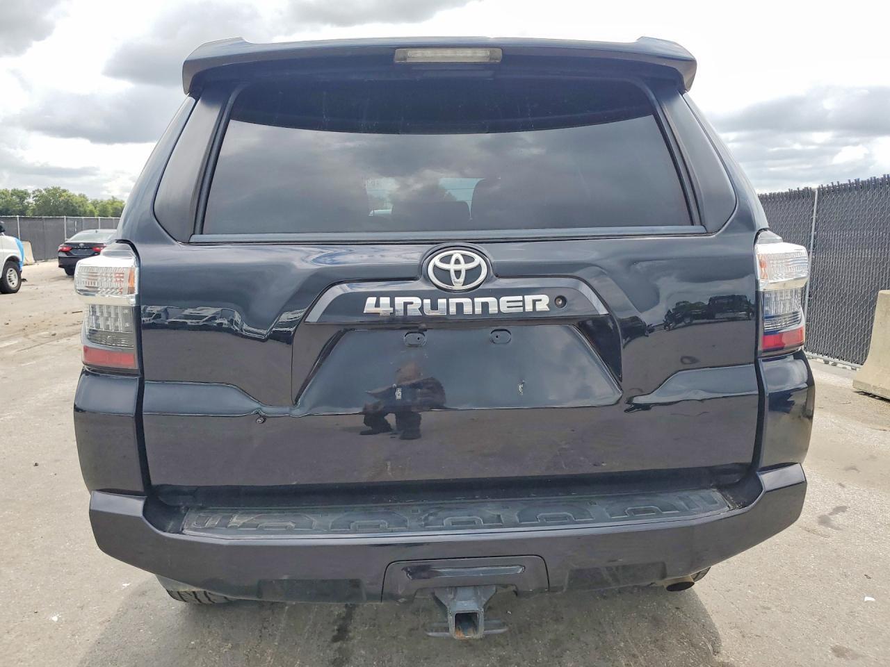 2020 Toyota 4Runner Sr5 - Фото 6
