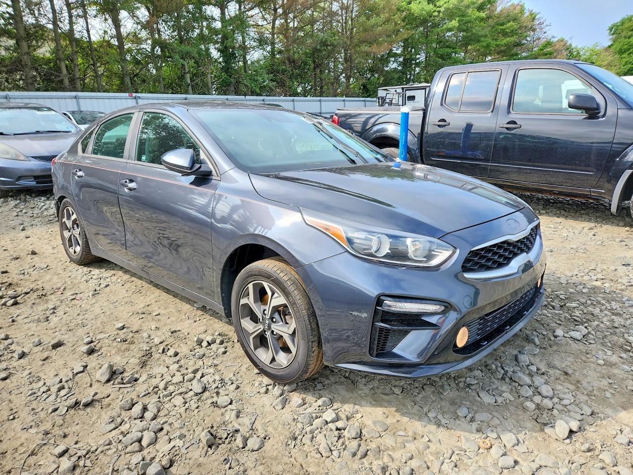 2020 Kia Forte Lxs - Фото 4