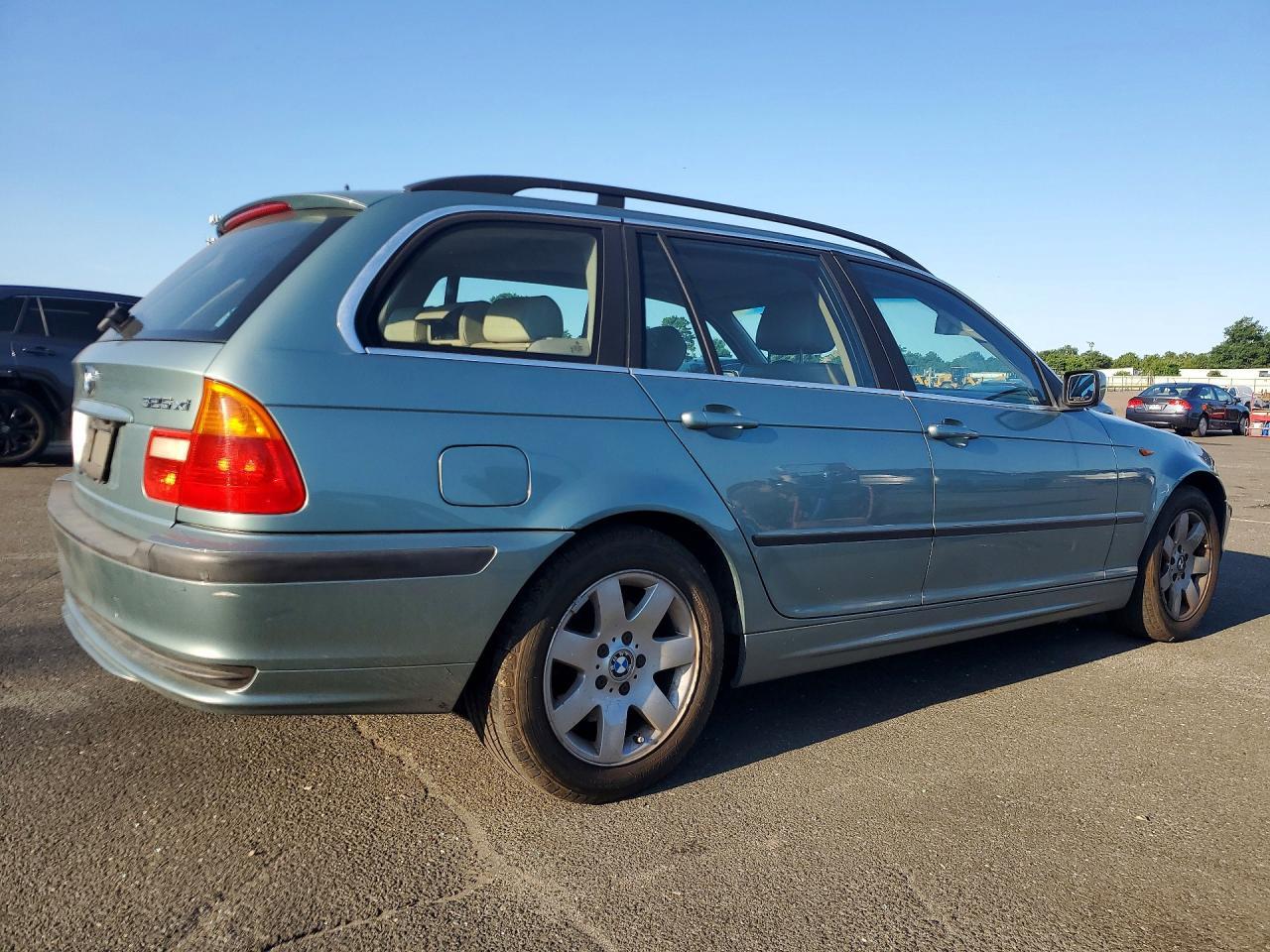 2004 BMW 325 Xit - Фото 3