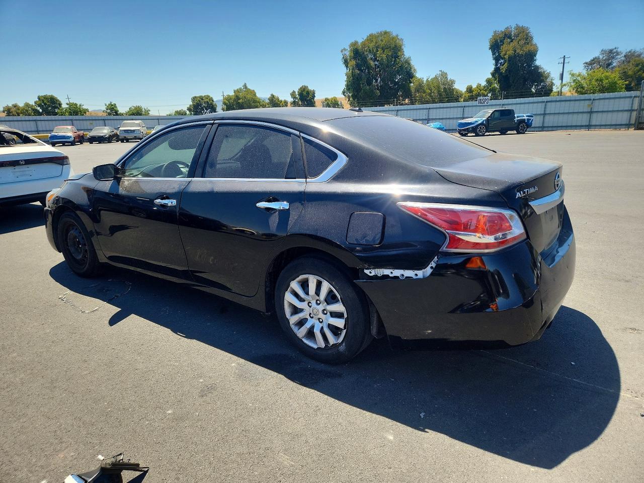 2015 Nissan Altima 2.5 S - Image 2
