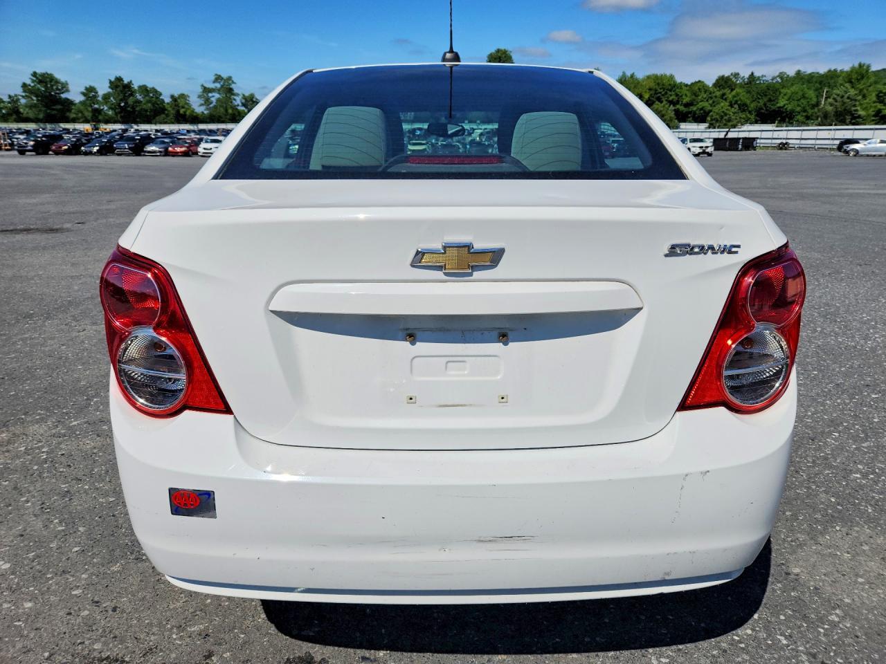2015 Chevrolet Sonic Ls - Фото 6