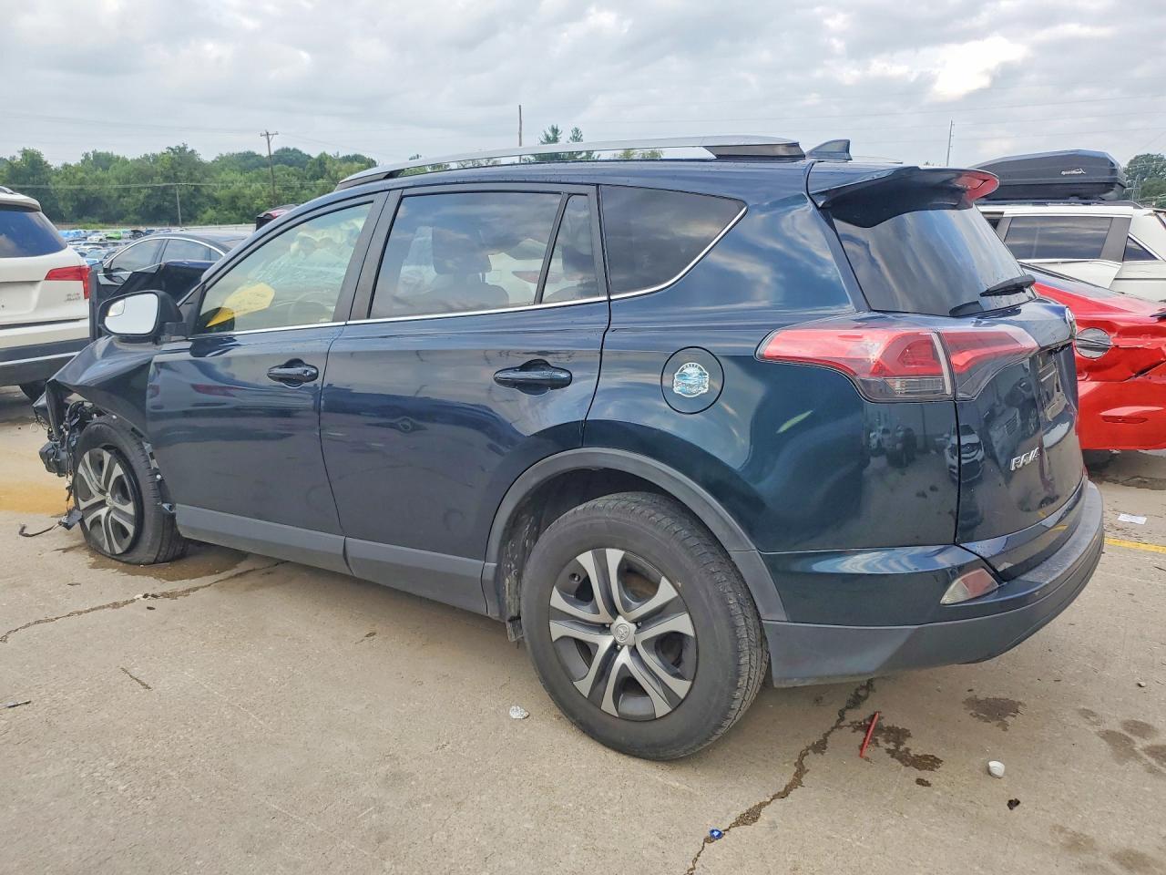 2018 Toyota Rav4 Le - Фото 2