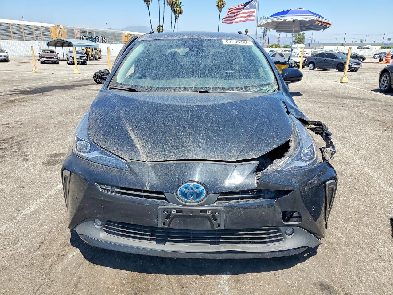 2022 Toyota Prius - Image 5