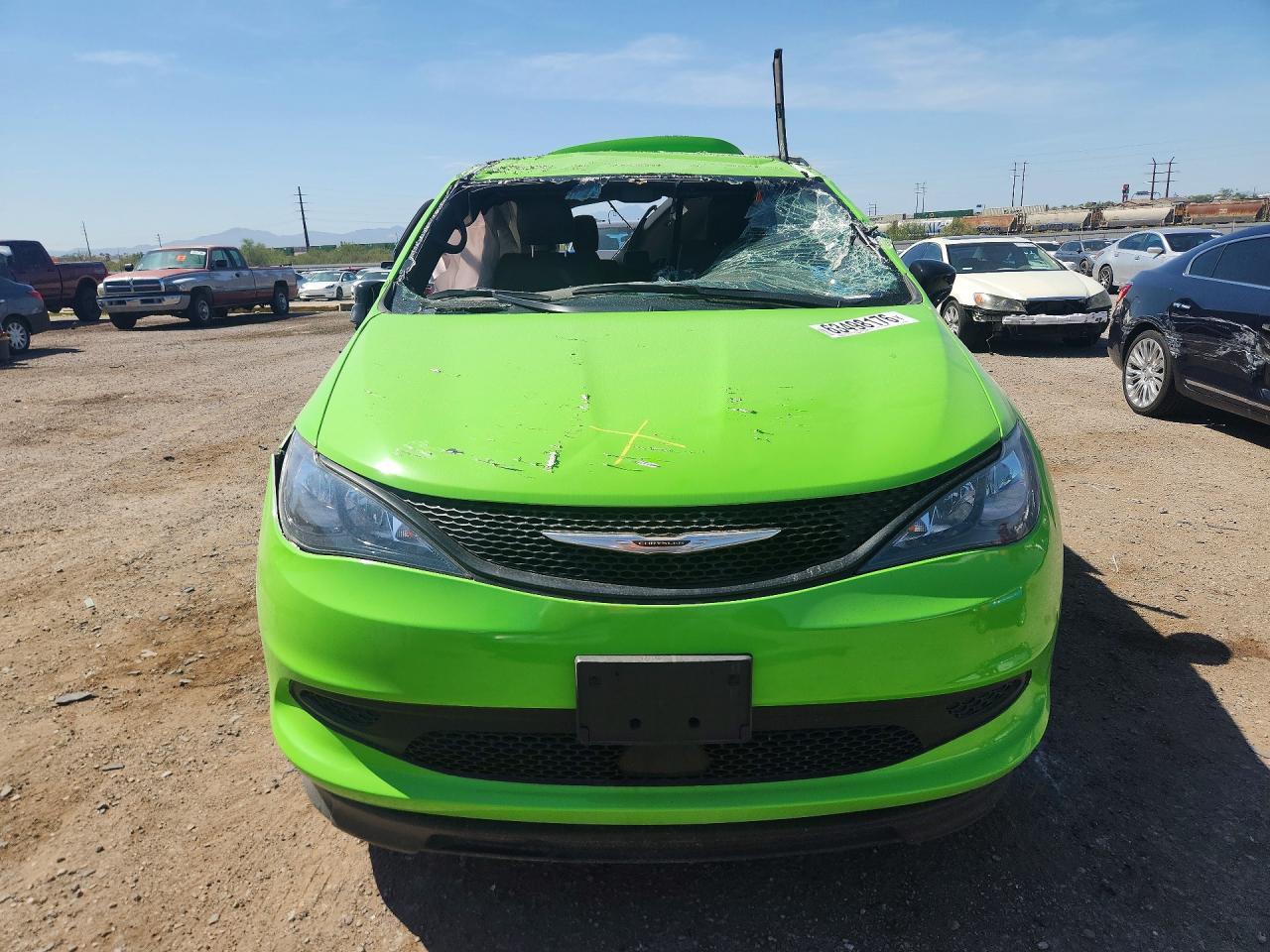 2025 Chrysler Voyager Lx - Фото 5