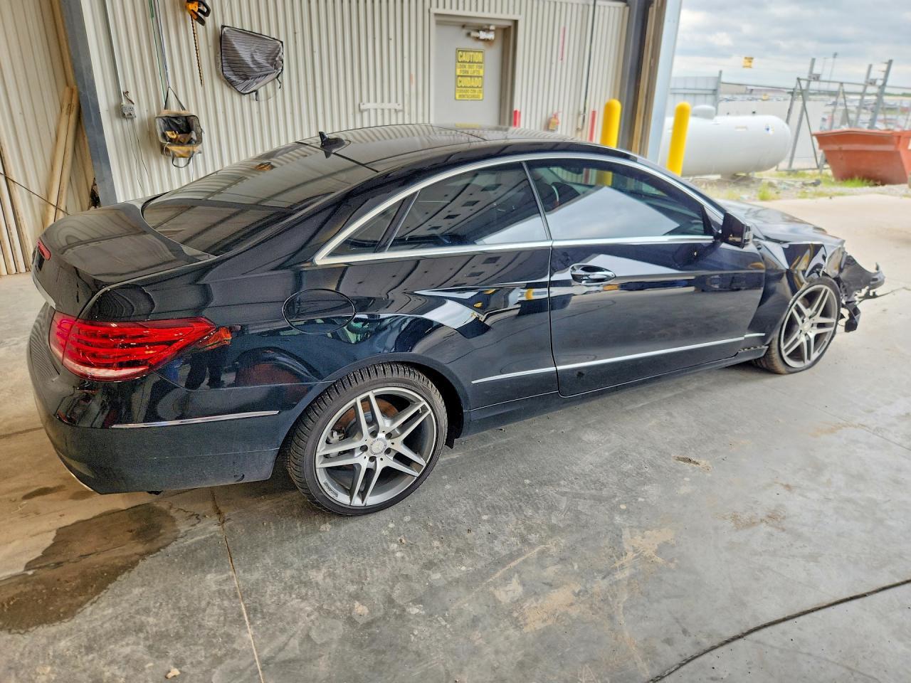 2014 Mercedes-Benz E 350 4Matic - Фото 3