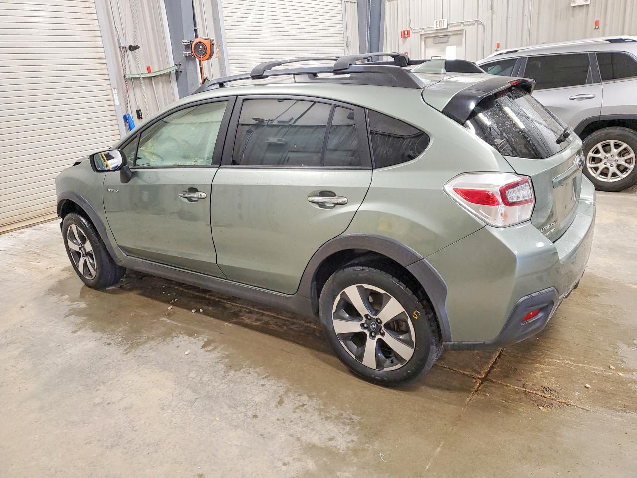 2016 Subaru Crosstrek 2.0I Hybrid Touring - Фото 2