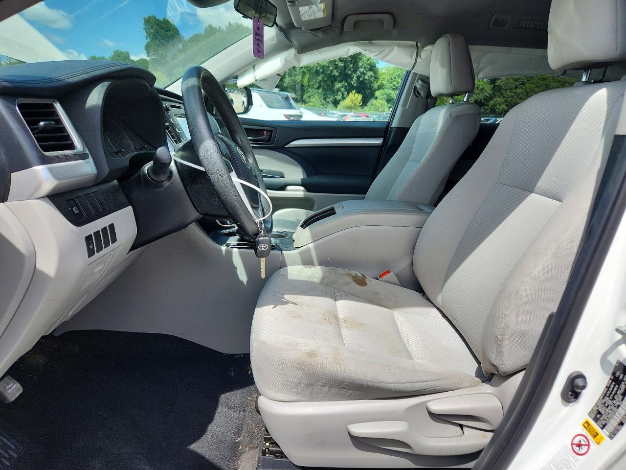 2019 Toyota Highlander Le - Image 7
