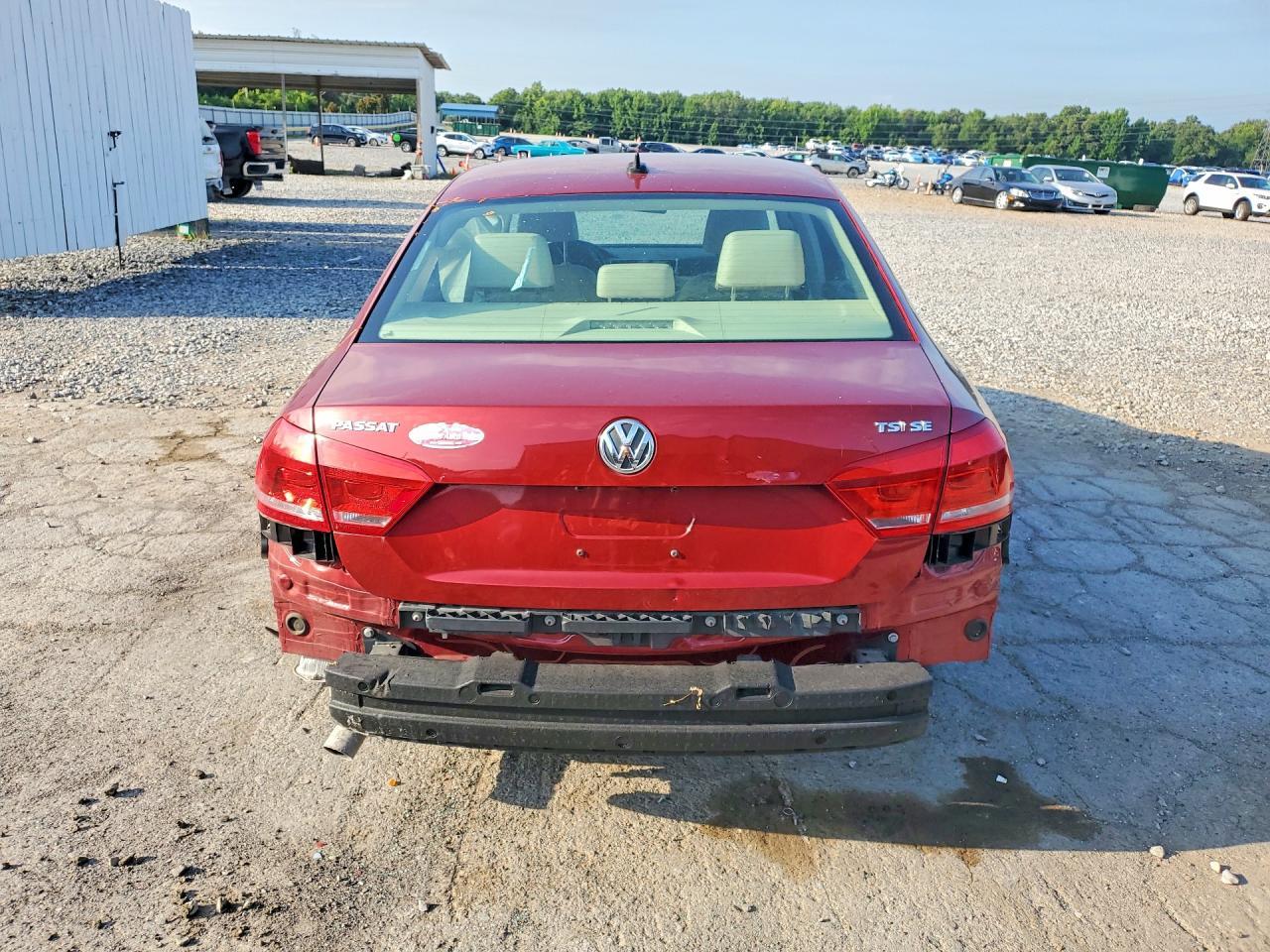 2015 Volkswagen Passat S - Фото 6