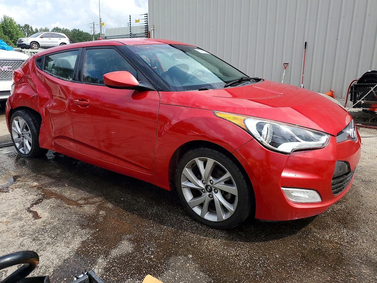 2017 Hyundai Veloster Base - Фото 4