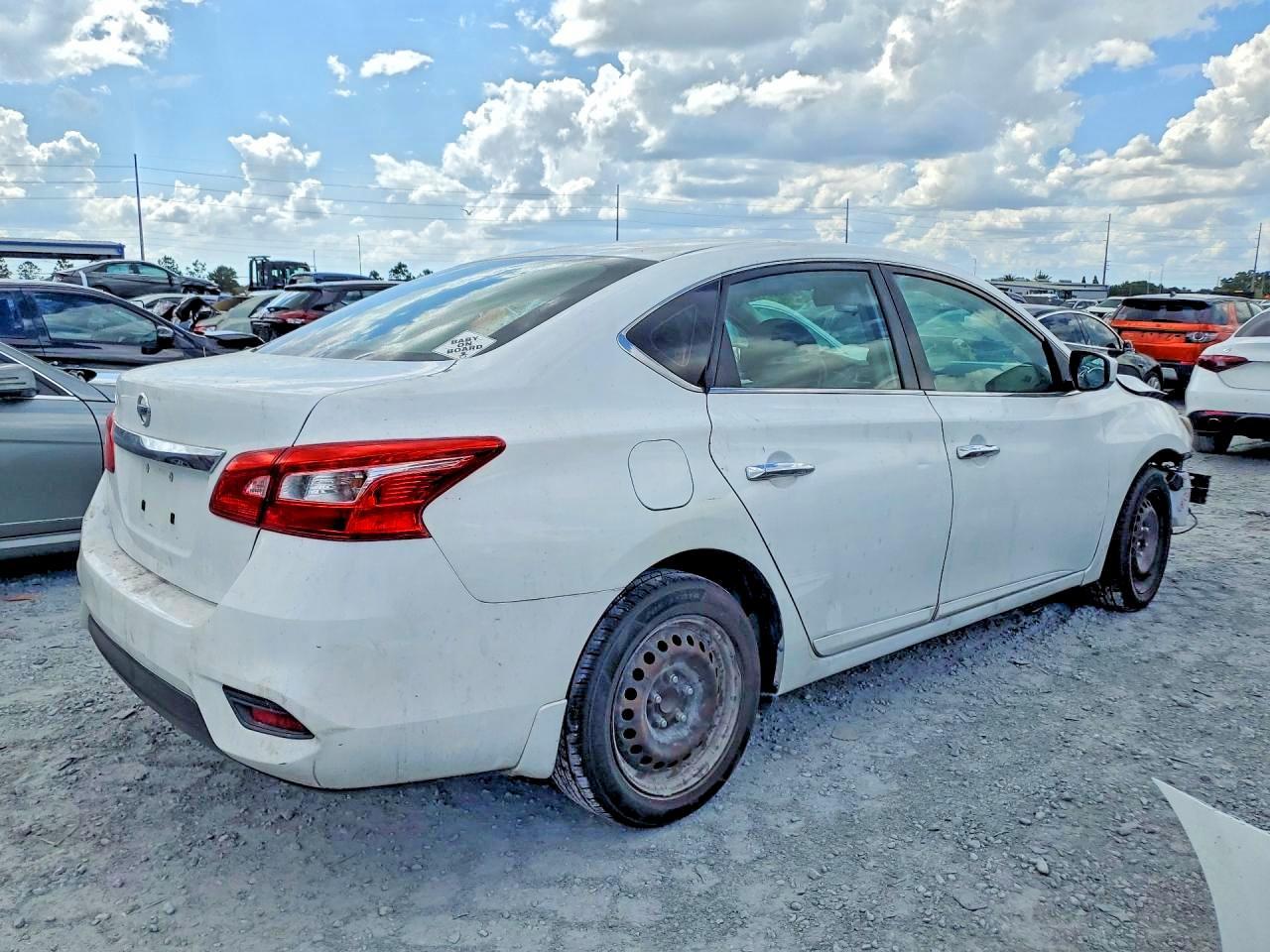 2018 Nissan Sentra S - Image 3