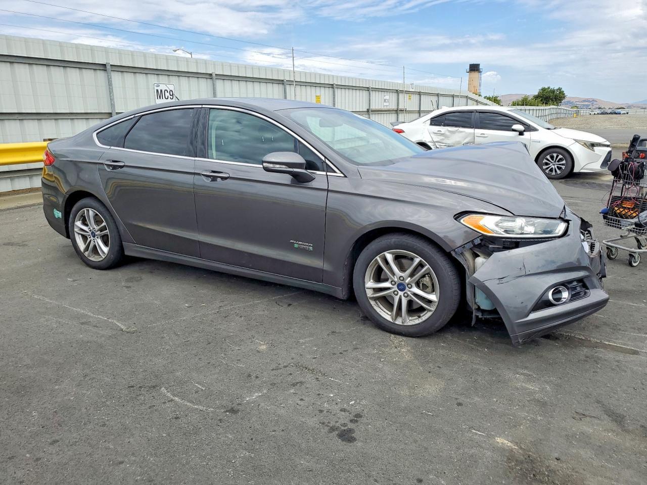 2016 Ford Fusion Titanium Phev - Фото 4