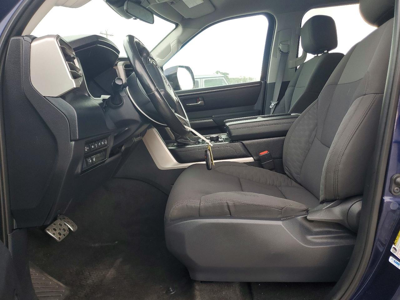 2022 Toyota Tundra Sr5 - Image 7